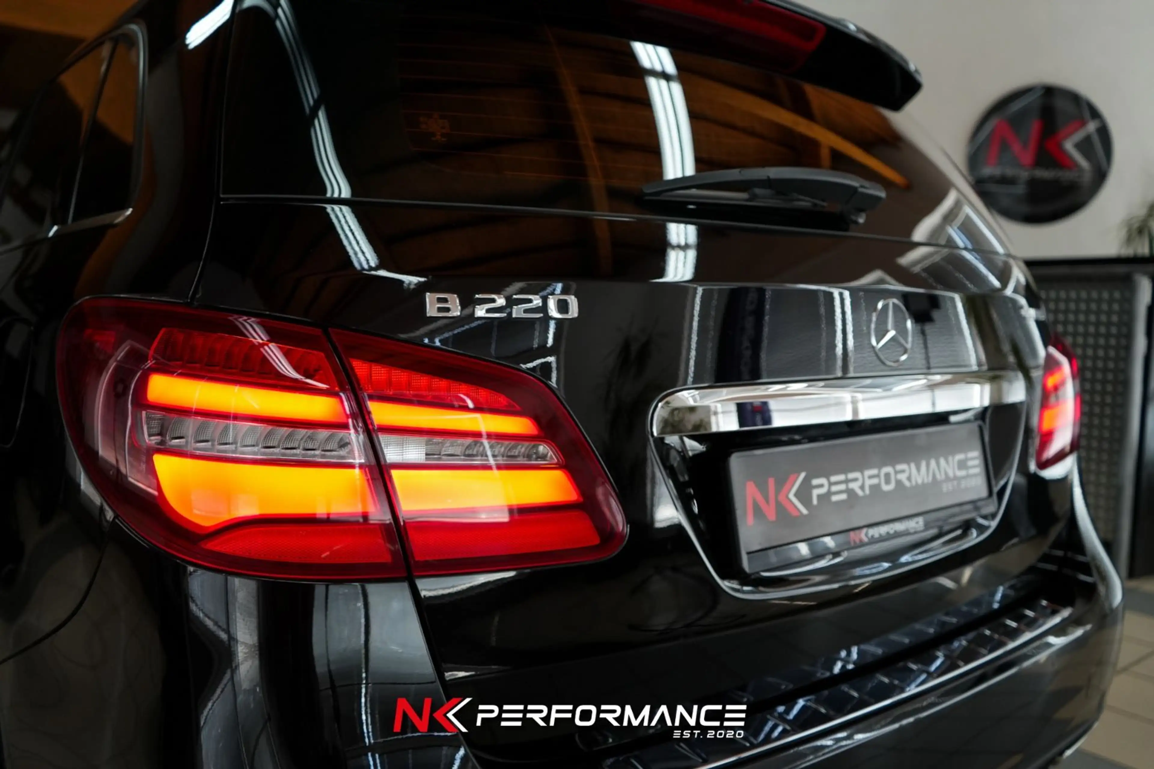Mercedes-Benz B 220 4Matic Edition B / NAVI / KAMERA / PDC — photo 14