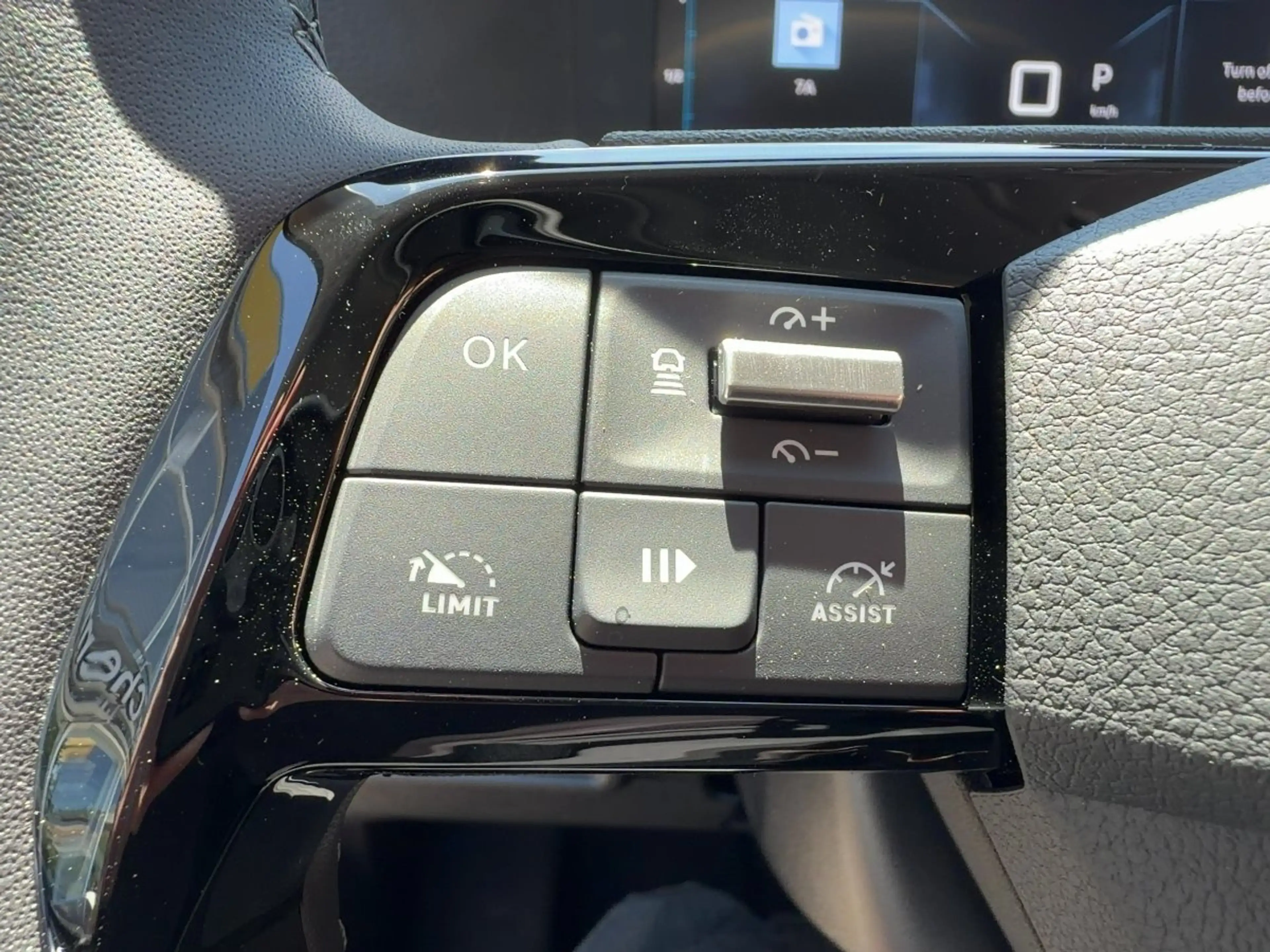 Citroen Spacetourer 2.2 Diesel 180 Plus M AHK+LED+Navi — photo 12