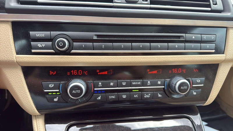 BMW 525 5 Limousine 525d*Digital Tacho*SoftClose*360 — photo 7