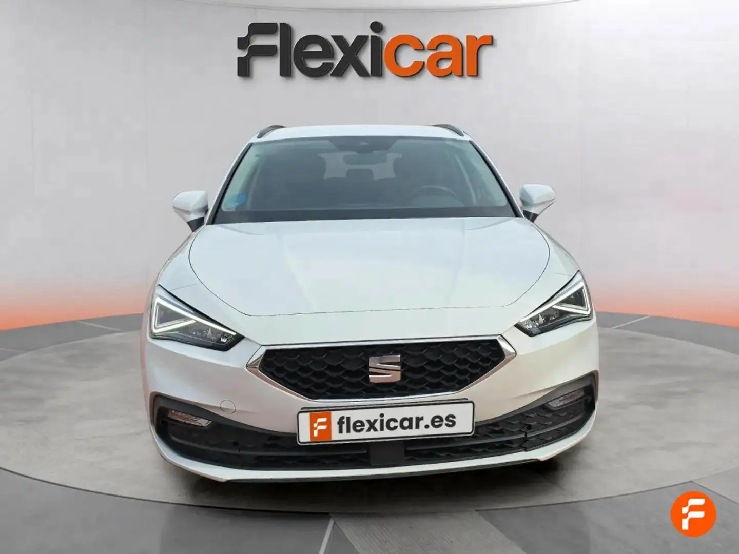 SEAT Leon ST 1.5 TGI S&S Style DSG-7 130 Blanc - 2