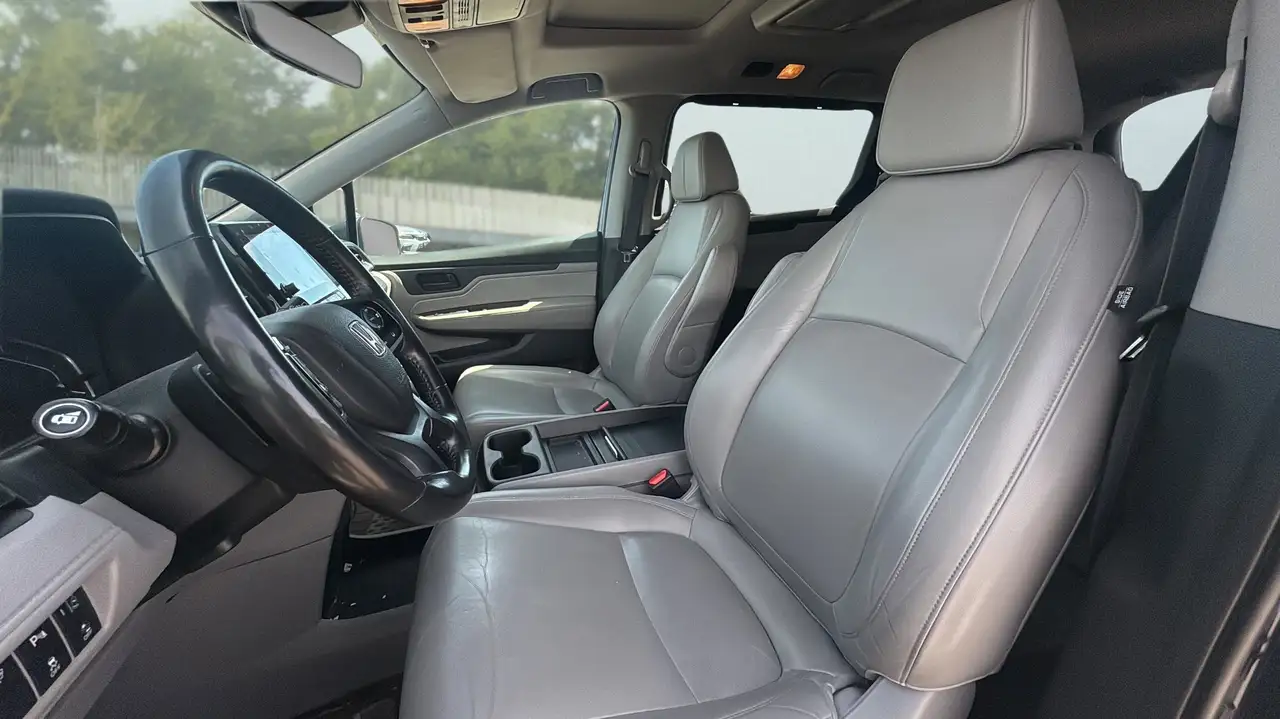 Honda Odyssey снимка Honda Odyssey