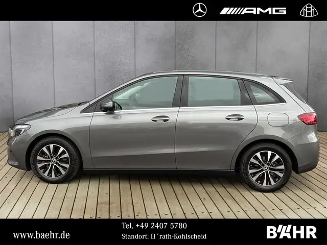 Mercedes-Benz B Class view 2