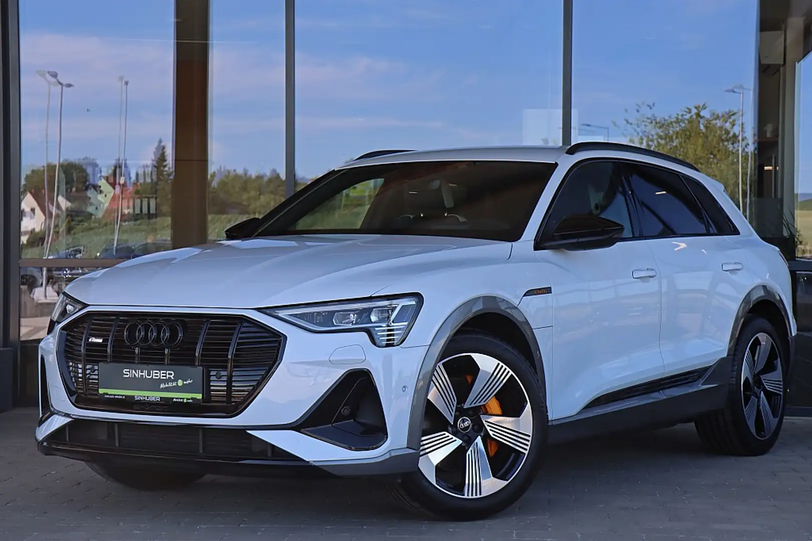 Audi e-tron 55 quattro 95kWh S-line  NP €118tsd ACC, AHK, M... Blanc - 1