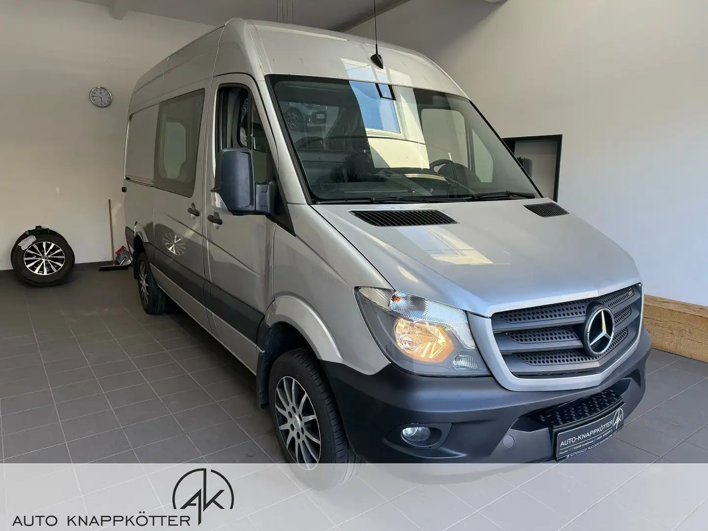 Mercedes-Benz Sprinter II HKa 319 CDI BlueTEC Euro 6 Zilver - 2