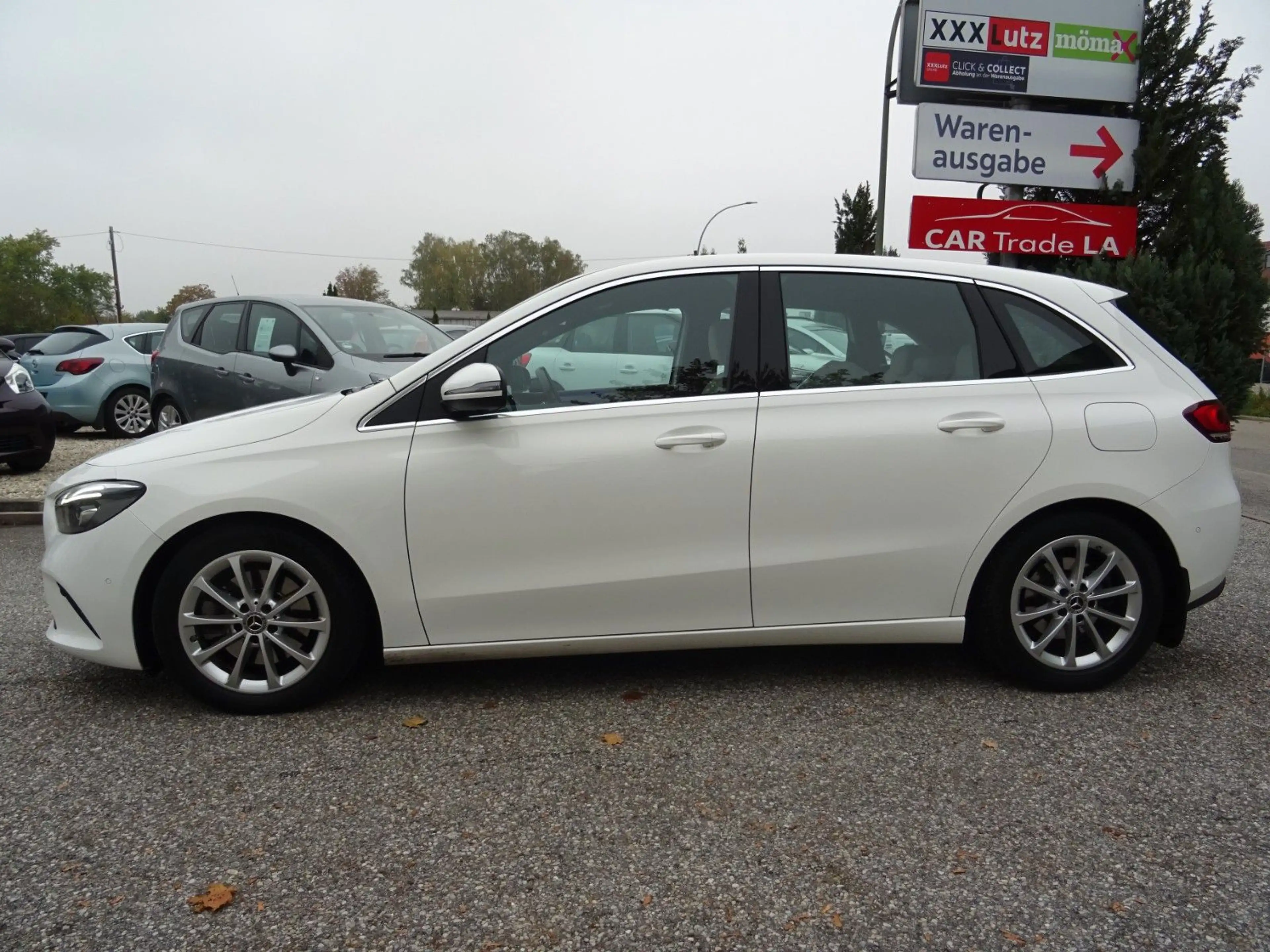 Mercedes-Benz B 220 4Matic — photo 3