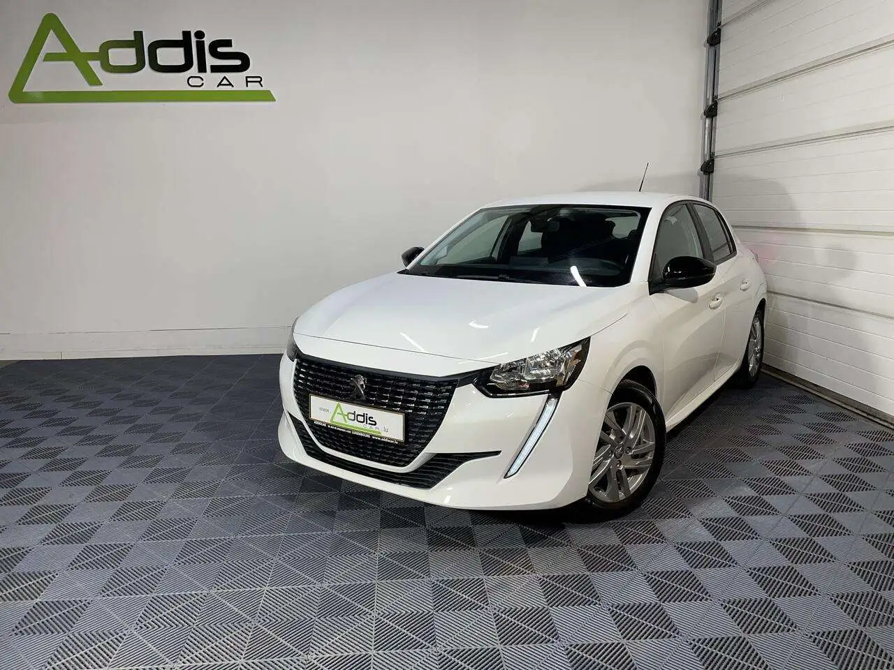 Peugeot 208 1.2 ESSENCE 75 ACTIVE GPS