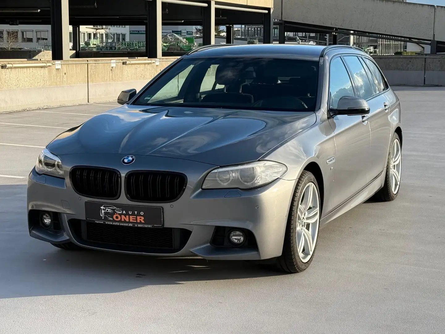BMW 520 d xDrive*M Sport Paket*R.Kamera*SpurhaltAss. Grau - 2