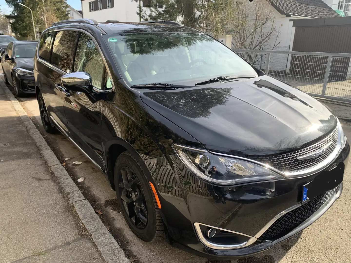 Chrysler Pacifica Limited Negro - 2