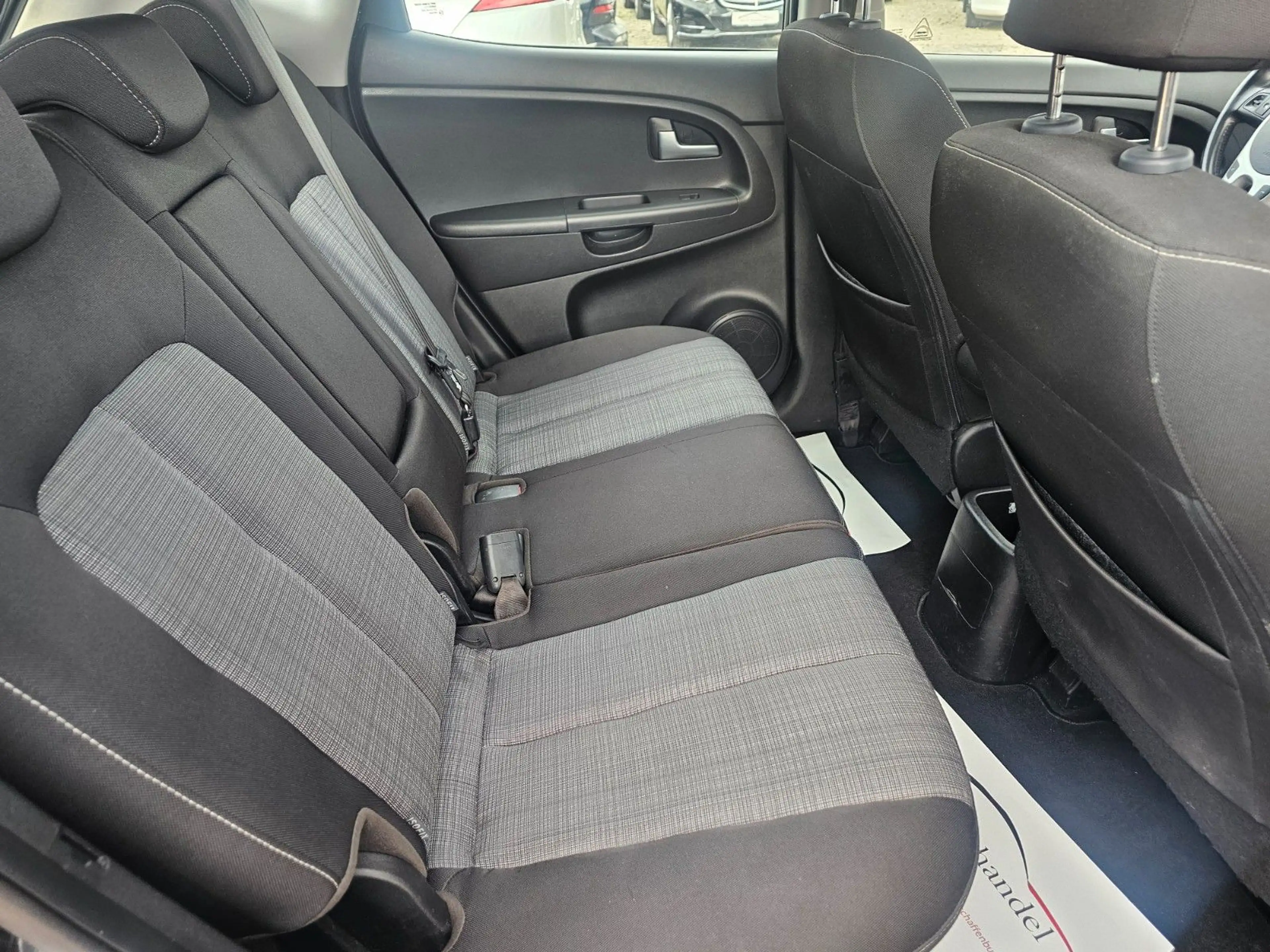 Kia Venga Spirit Klima — photo 11