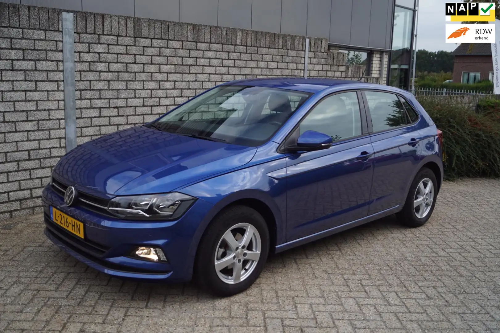 Volkswagen Polo 1.0 TSI Comfortline Business 5 Deurs Navi Clima Ad Bleu - 1