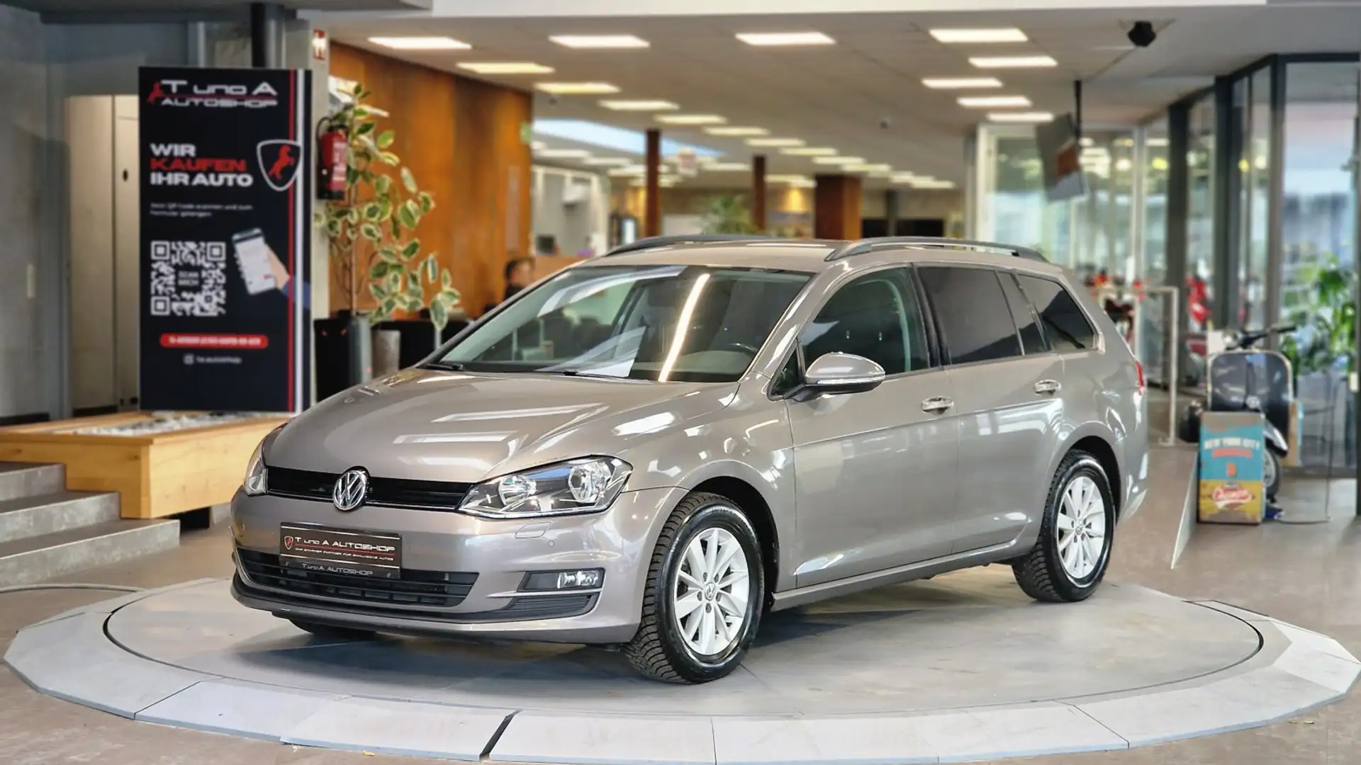Volkswagen Golf Variant 1.6 TDI Lounge *AHK*Sitzheizung*Dachreling* Grau - 1