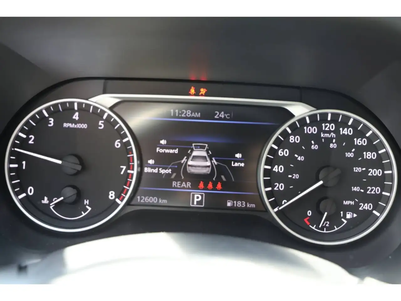Nissan Sentra снимка Nissan Sentra