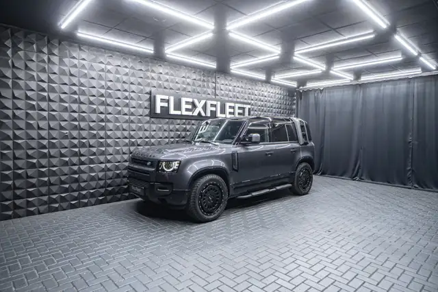 Land Rover Defender 110 D300  X-Dynamic HSE