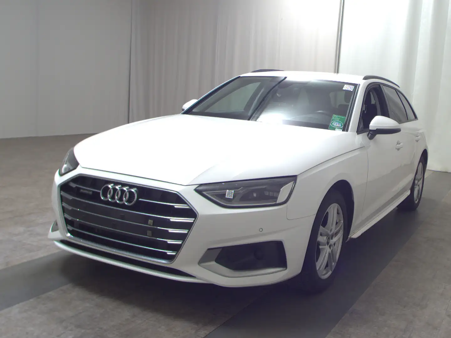 Audi A4 40 2.0 TDI quattro Avant advanced 4x4 ACC LM Weiß - 2