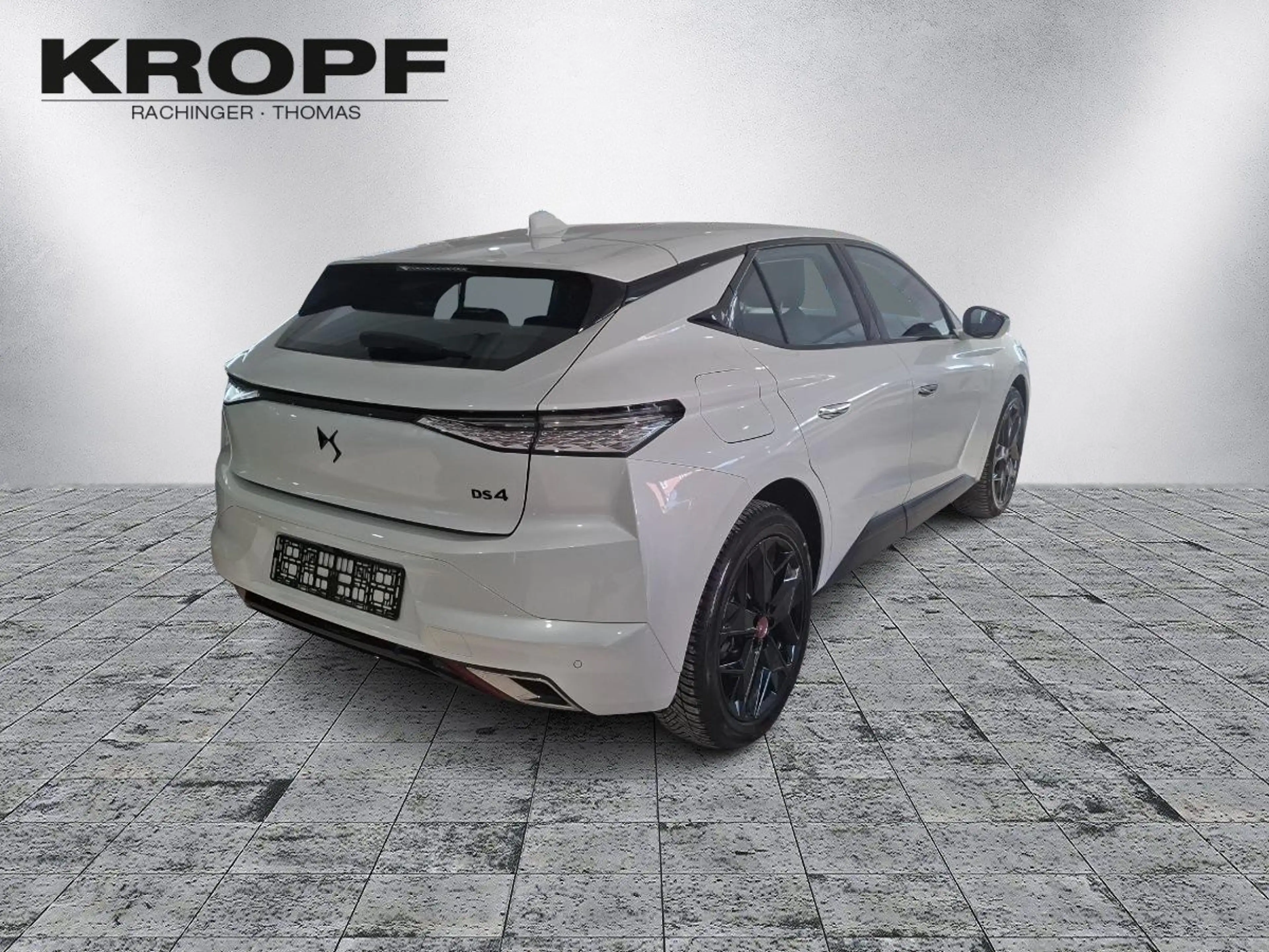 DS Automobiles DS 4 1.2 PureTech 130 S&S Performance Line LED — photo 9