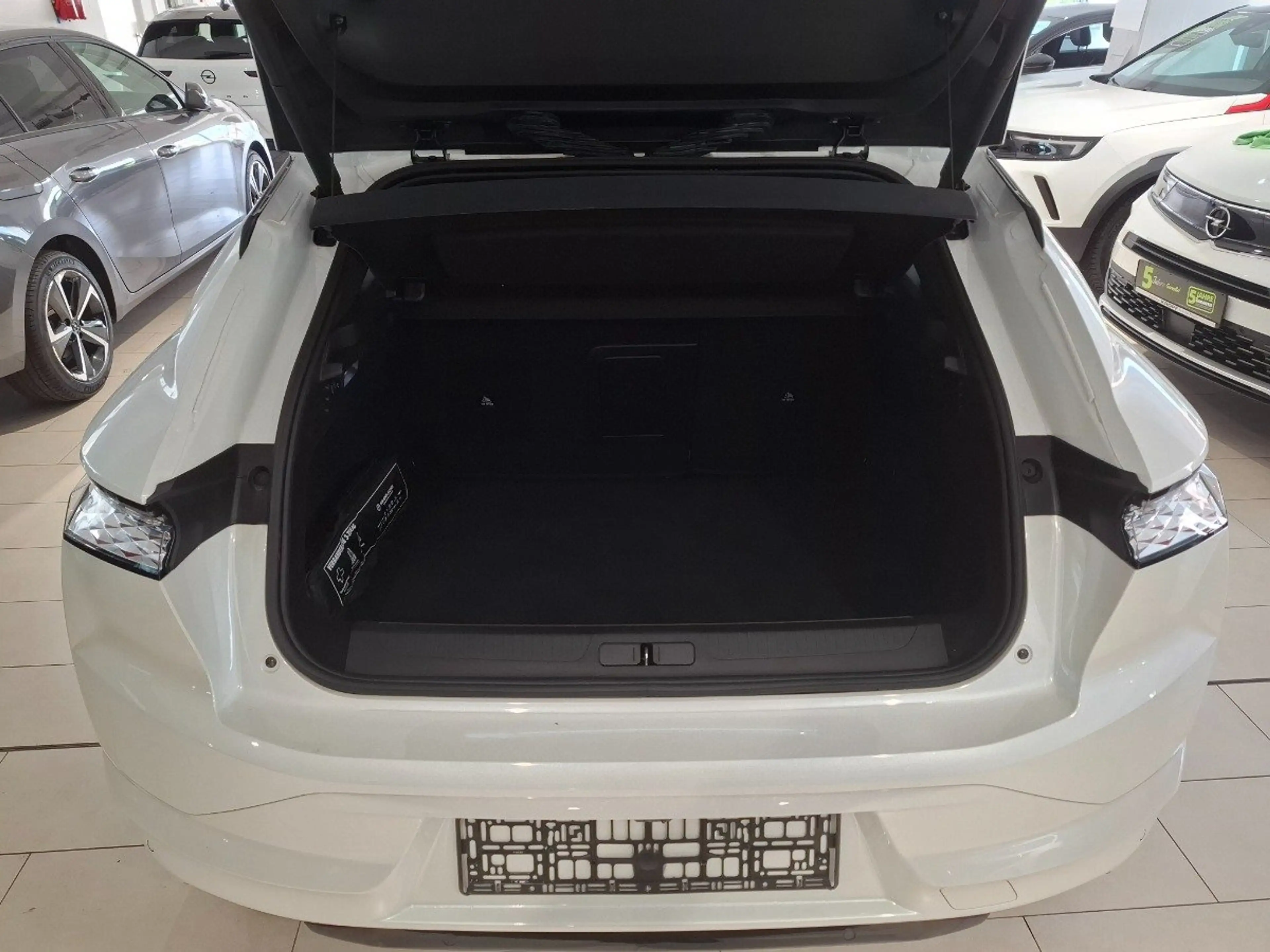 DS Automobiles DS 4 1.2 PureTech 130 S&S Performance Line LED — photo 11