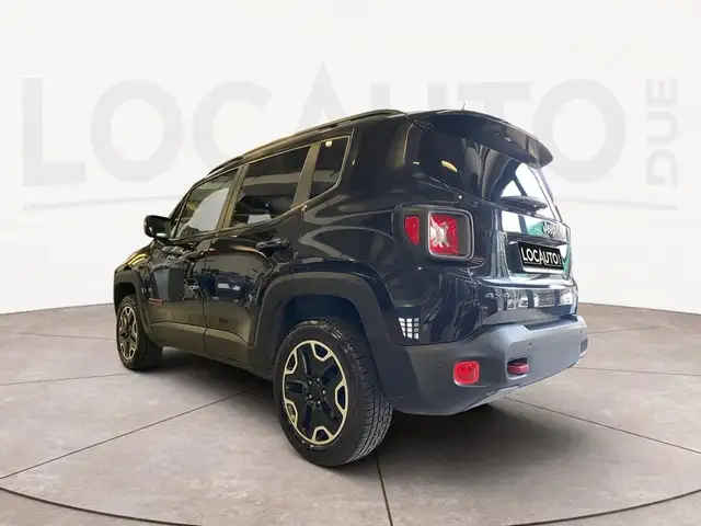 Jeep Renegade view 4