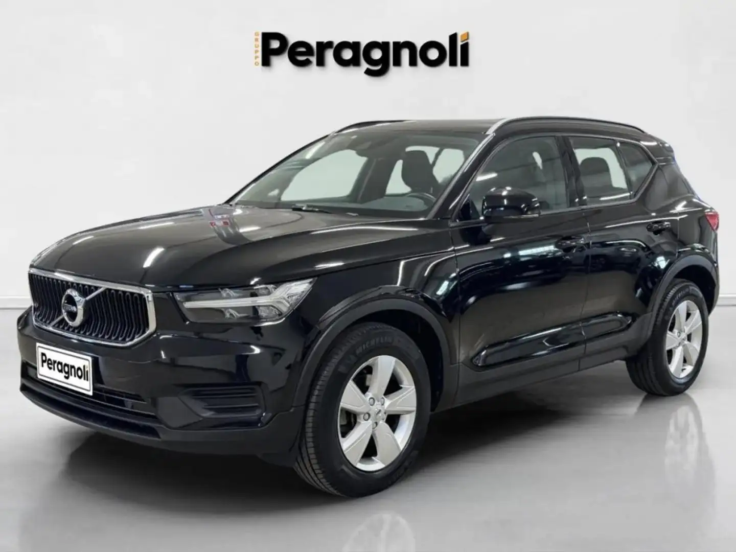 Volvo XC40 T2 MOMENTUM CORE AUTOMATICA Noir - 1