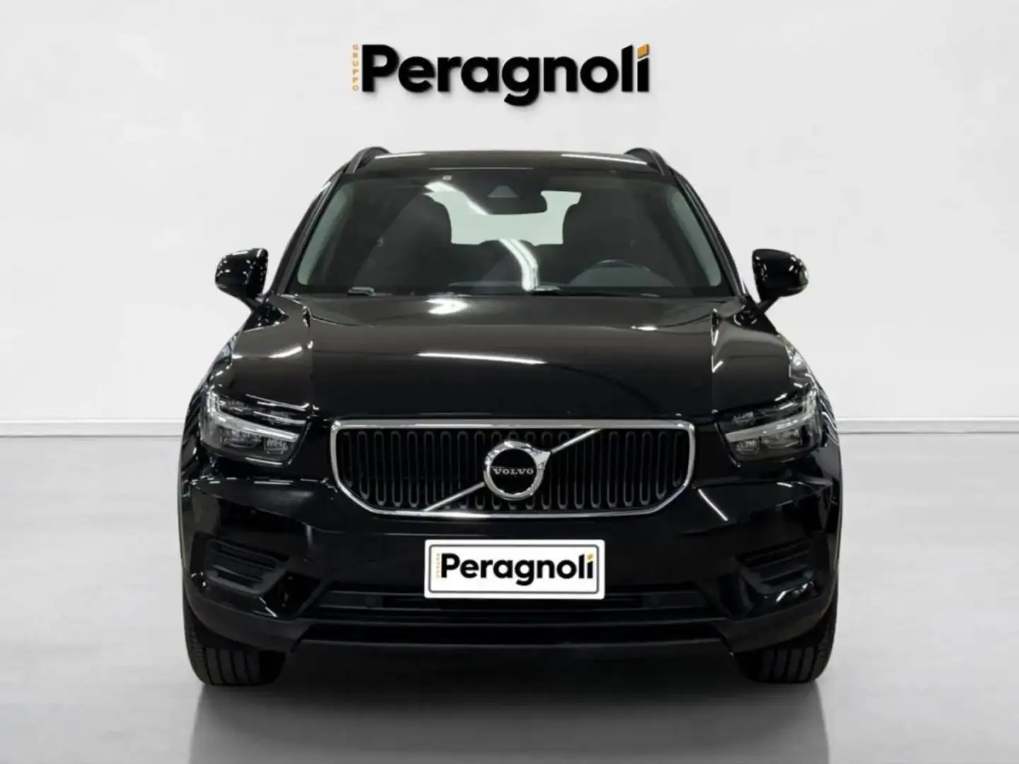 Volvo XC40 T2 MOMENTUM CORE AUTOMATICA Noir - 2