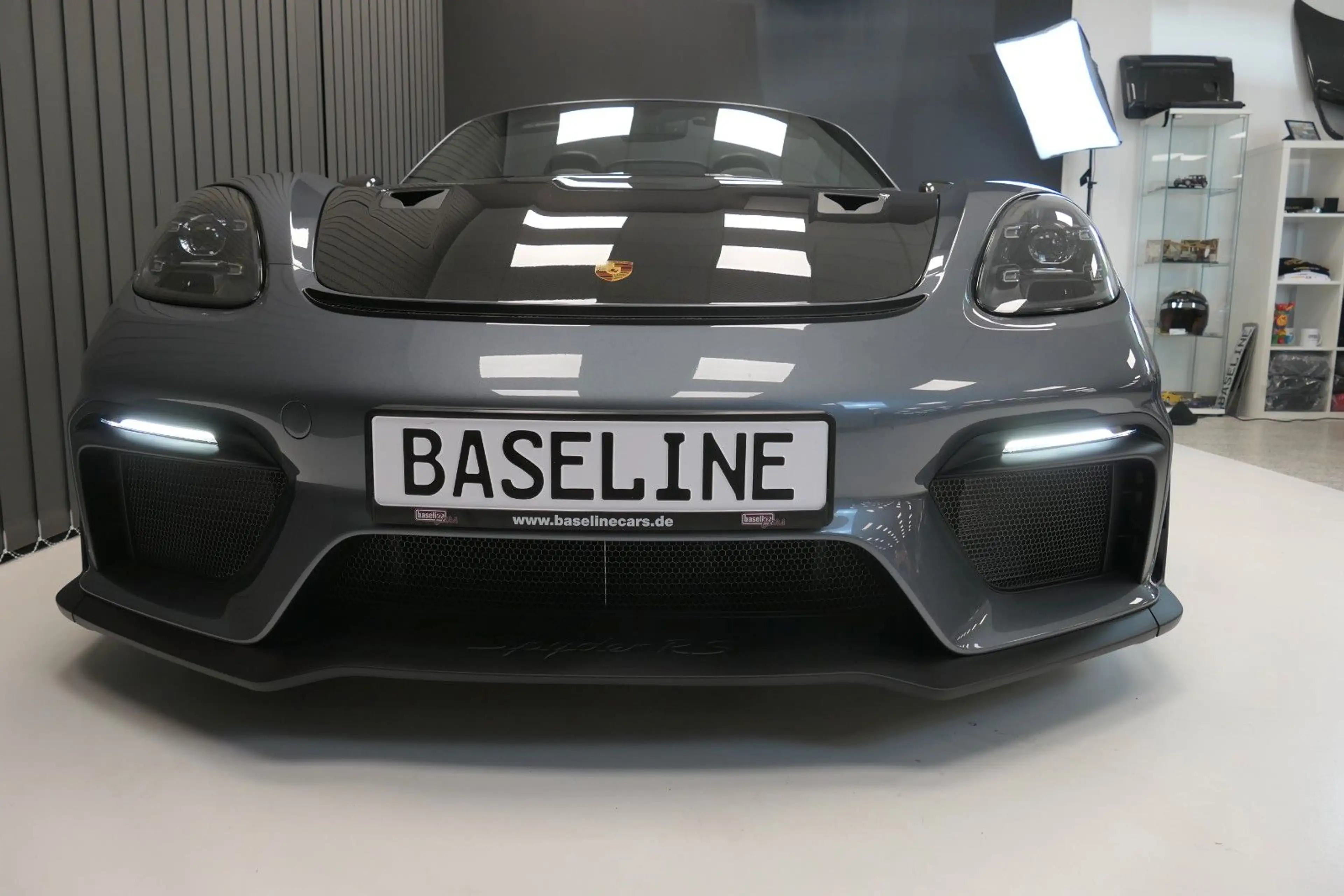 Porsche Boxster Spyder RS Weissach NEUWAGENZUSTAND — photo 11
