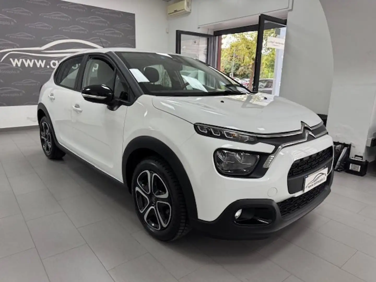 Citroen C3 C3 1.5 bluehdi Plus KM CERT PRONTA CONSEGNA Bianco - 2