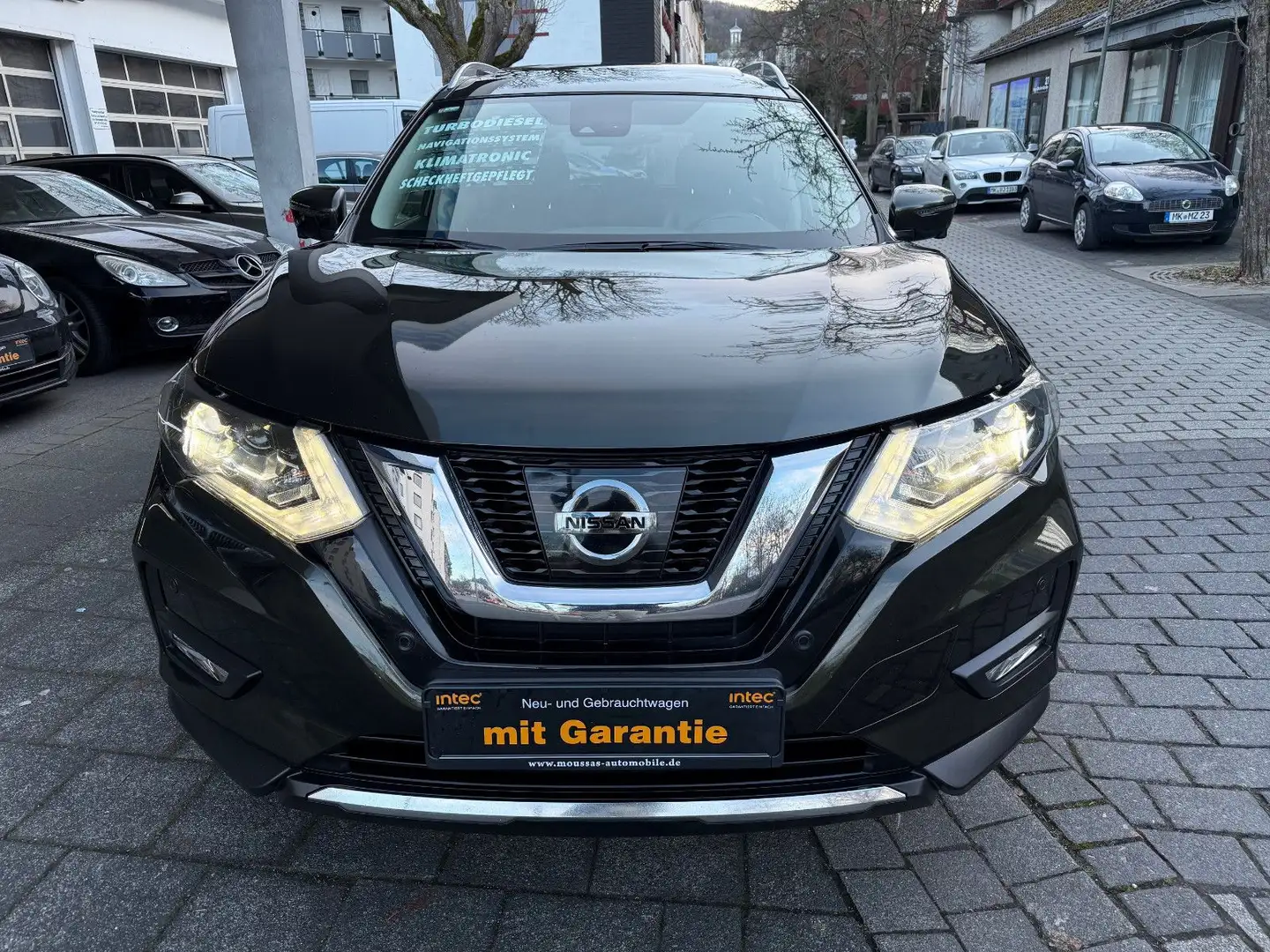 Nissan X-Trail Tekna 4x4,2.0 dci,AHK,Pano.,Leder,Kamera Vert - 2