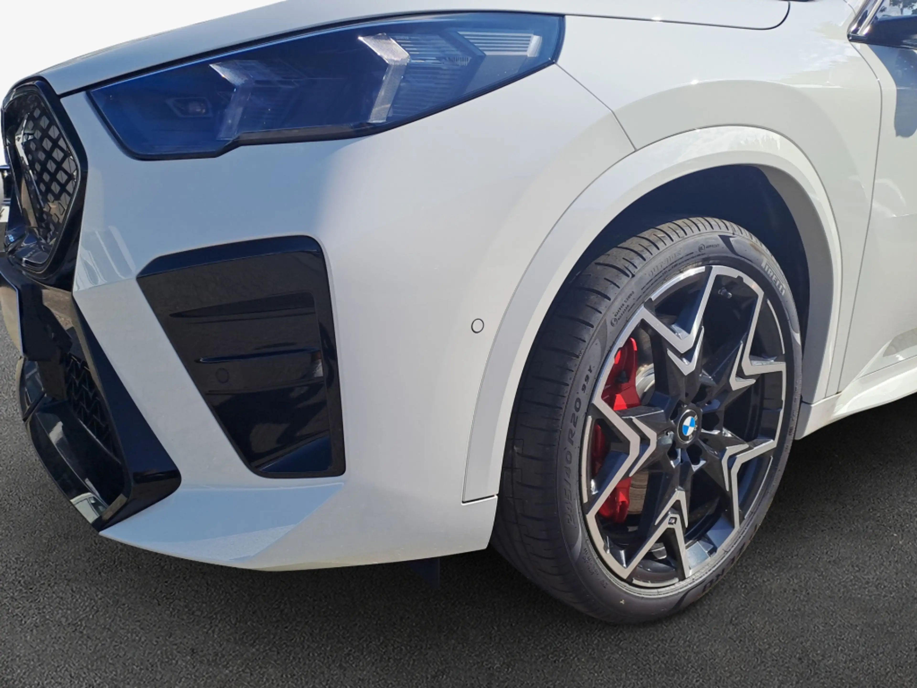 BMW iX2 xDrive30 225 kW, 5-türig (Strom) — photo 7