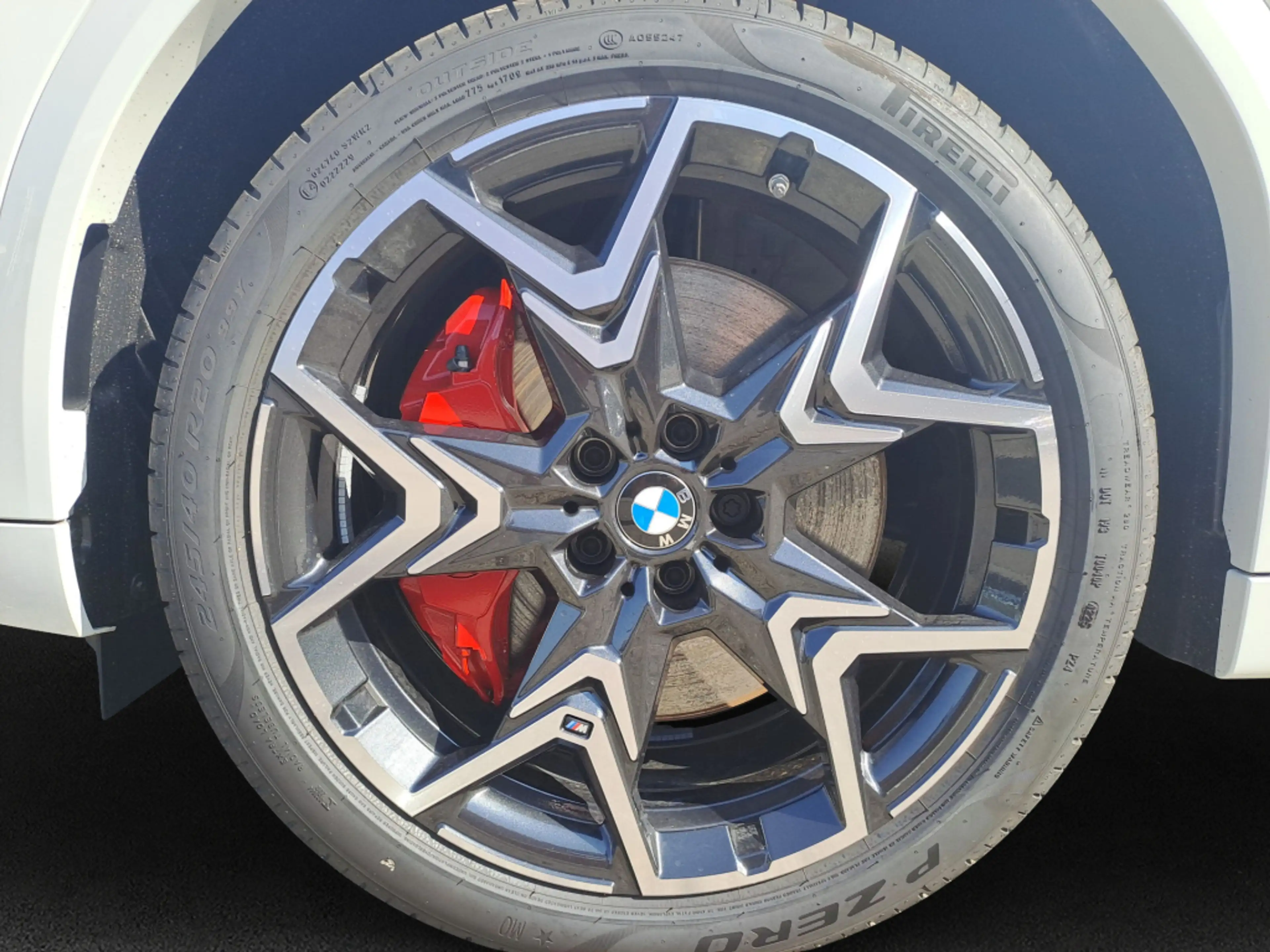 BMW iX2 xDrive30 225 kW, 5-türig (Strom) — photo 8