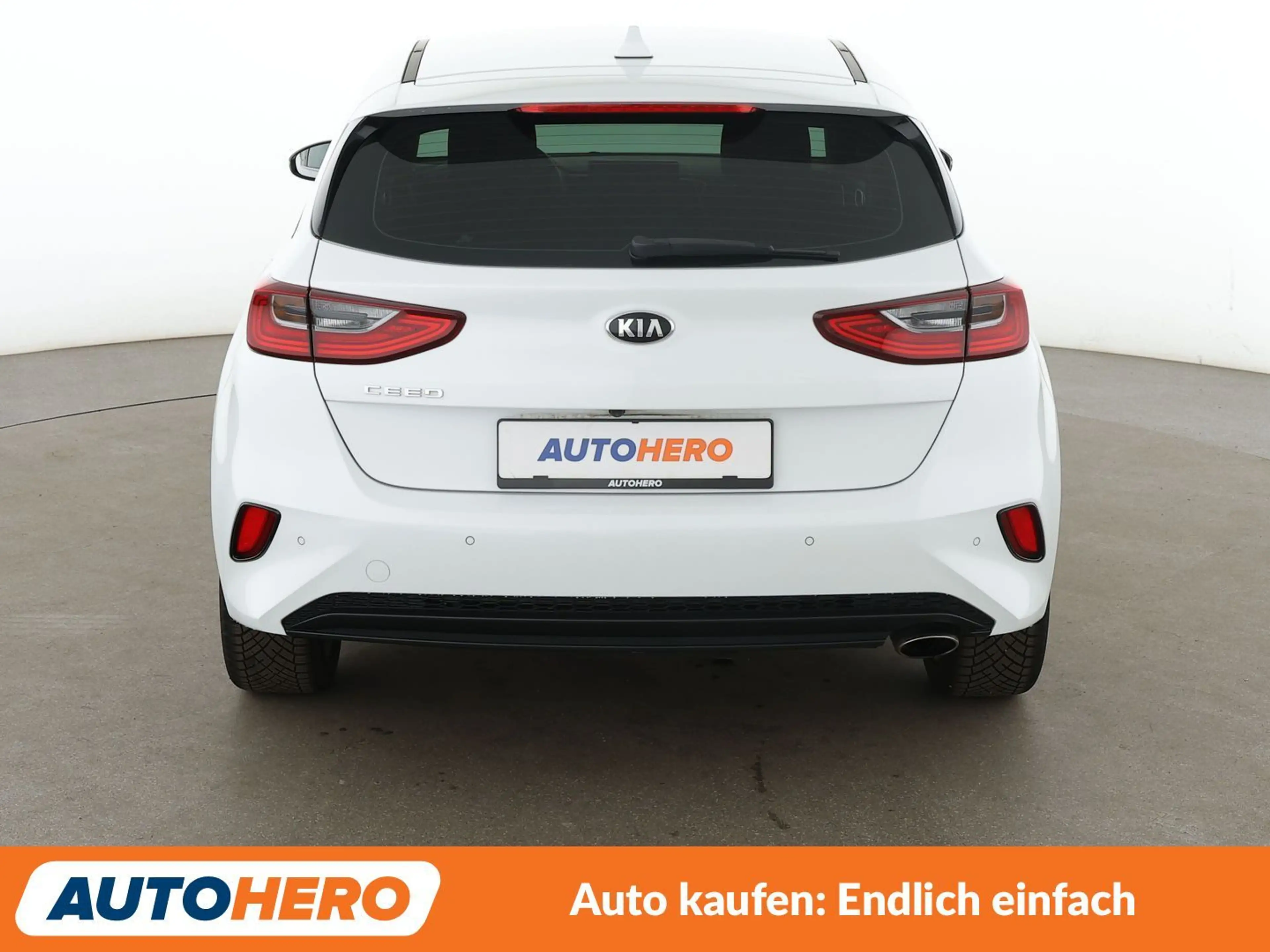Kia Ceed / cee'd 1.4 TGDI Spirit Aut*NAVI*LED*ACC*CAM*PDC*SHZ* — photo 5