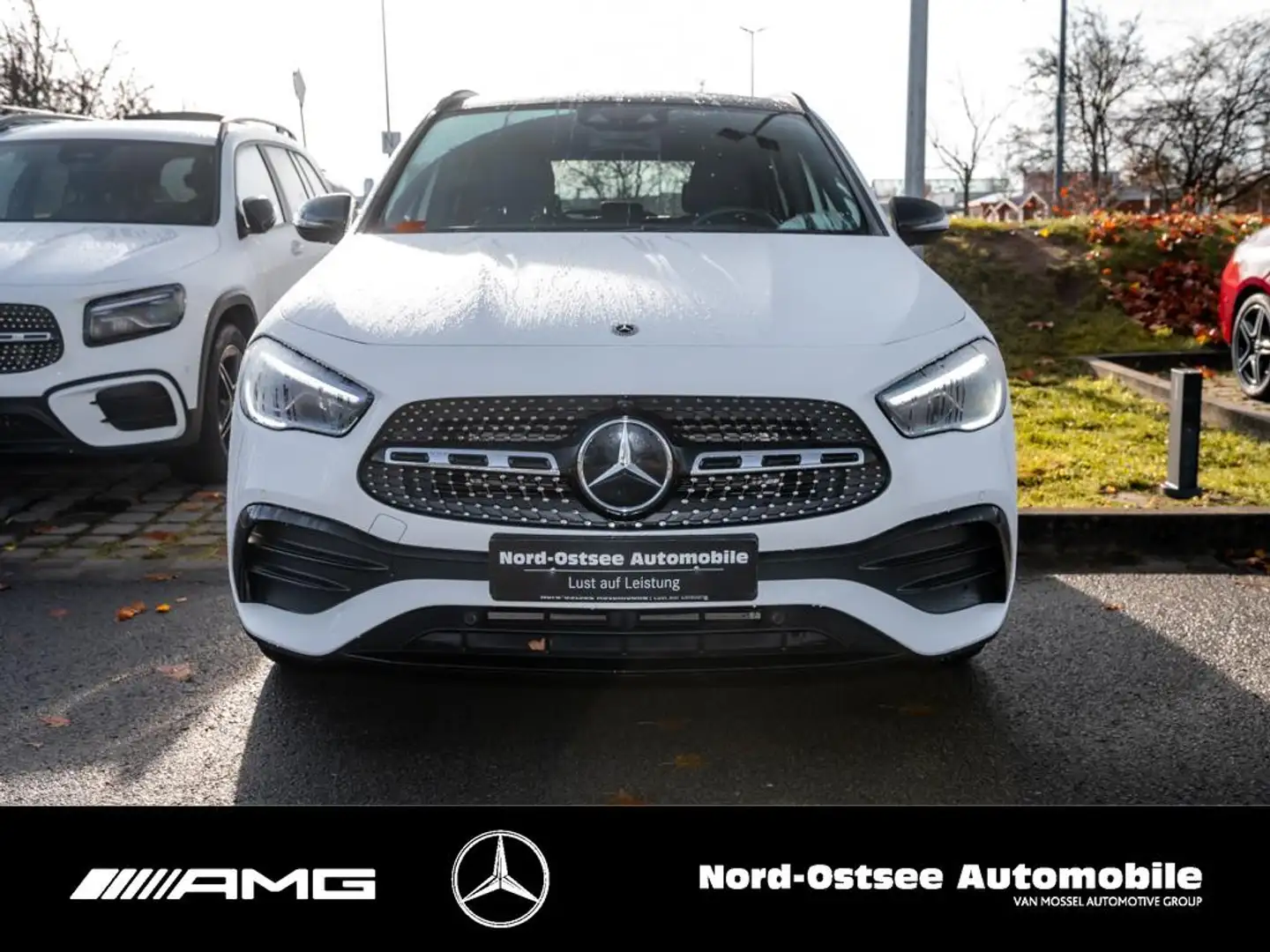 Mercedes-Benz GLA 200 AMG NIGHT NAVI KAMERA PANO LED SHZ TEMPO Blanc - 2