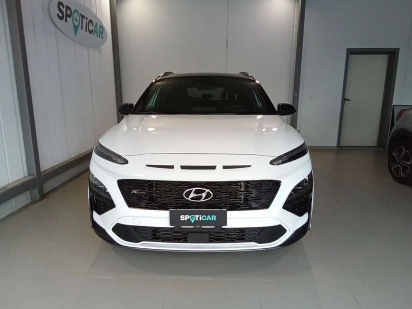 Hyundai KONA 1.0 T-GDI Hybrid 48V iMT NLine Bianco - 2