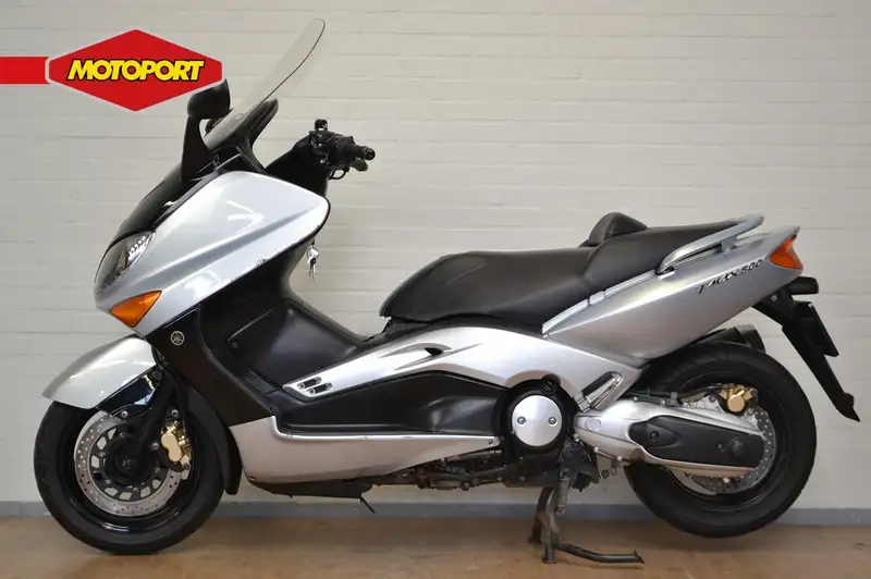 Yamaha TMAX - foto 6