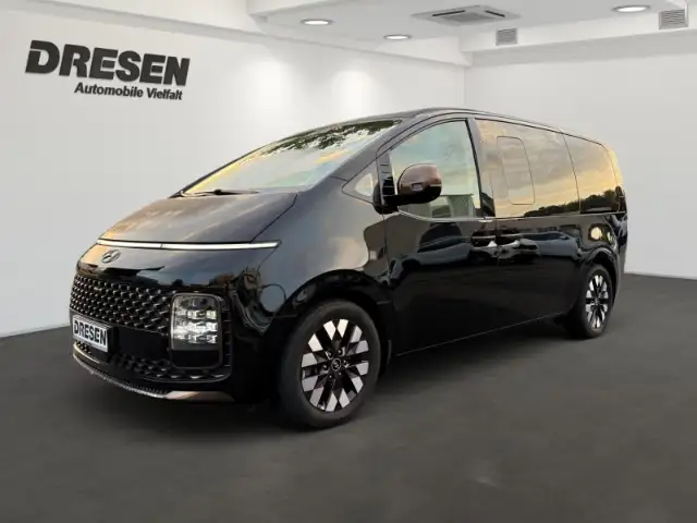 Hyundai STARIA 2.2 CRDi 4WD Signature 7-Sitzer Navi+Rückfahrkamer