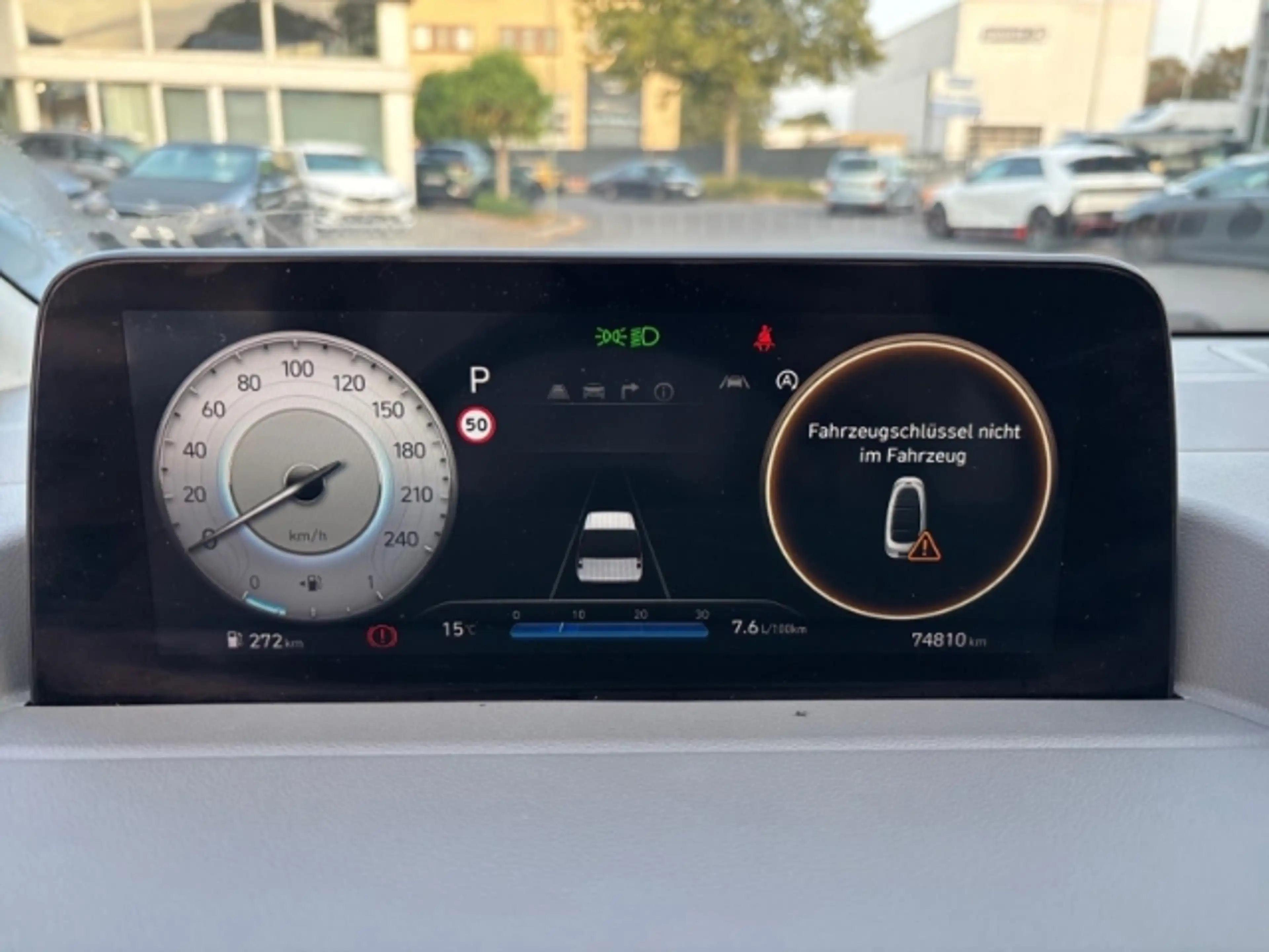 Hyundai STARIA 2.2 CRDi 4WD Signature 7-Sitzer Navi+Rückfahrkamer — photo 34