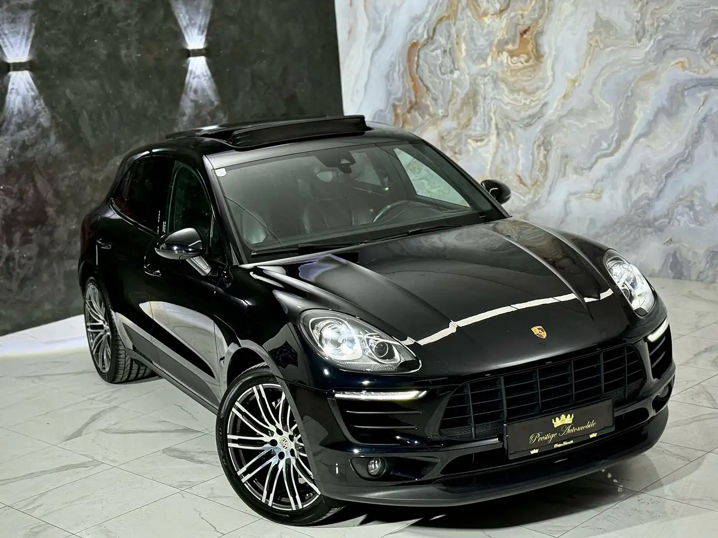 Porsche Macan S *ALL BLACK*NEUES SERVICE*KLAPPEN ESD*PANORAMA* Schwarz - 1