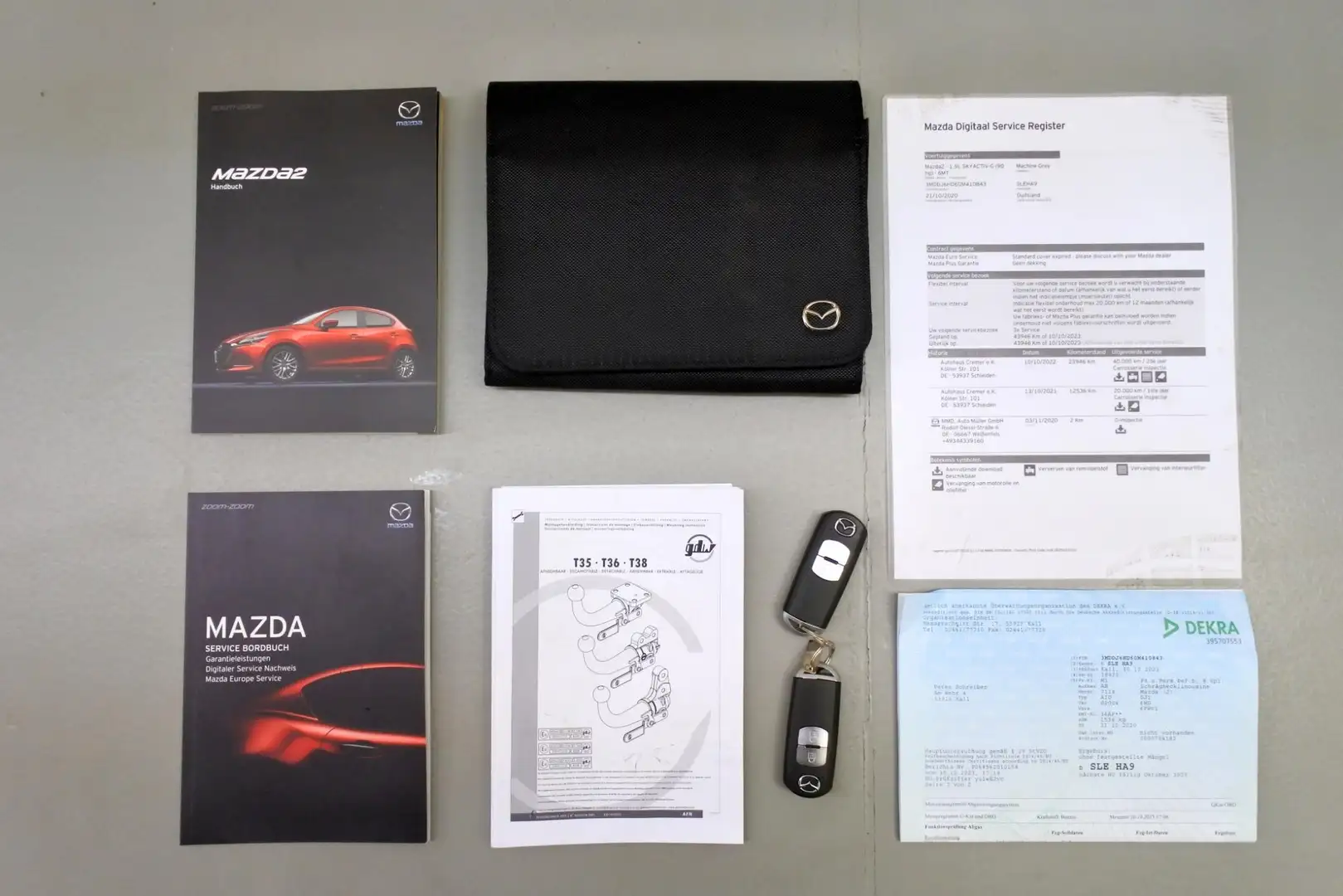Mazda 2 1.5 90pk Signature ACC 360° PDCv+a Grijs - 2