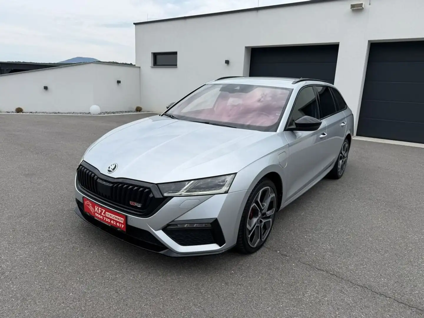 Skoda Octavia Combi RS iV Silber - 1
