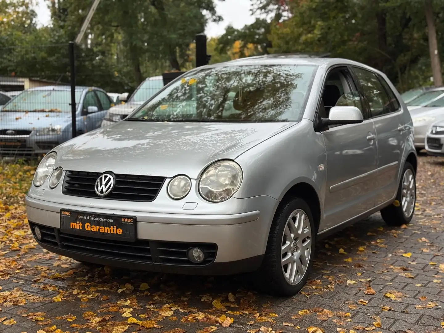 Volkswagen Polo 1.4 Automatik Tüv & Service Neu S.Dach SHZ Silber - 1