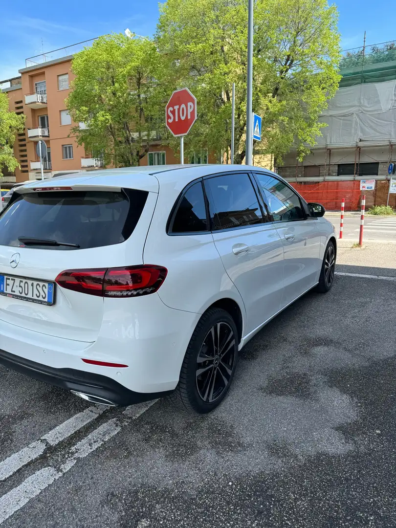 Mercedes-Benz B 180 d Premium auto Bianco - 2