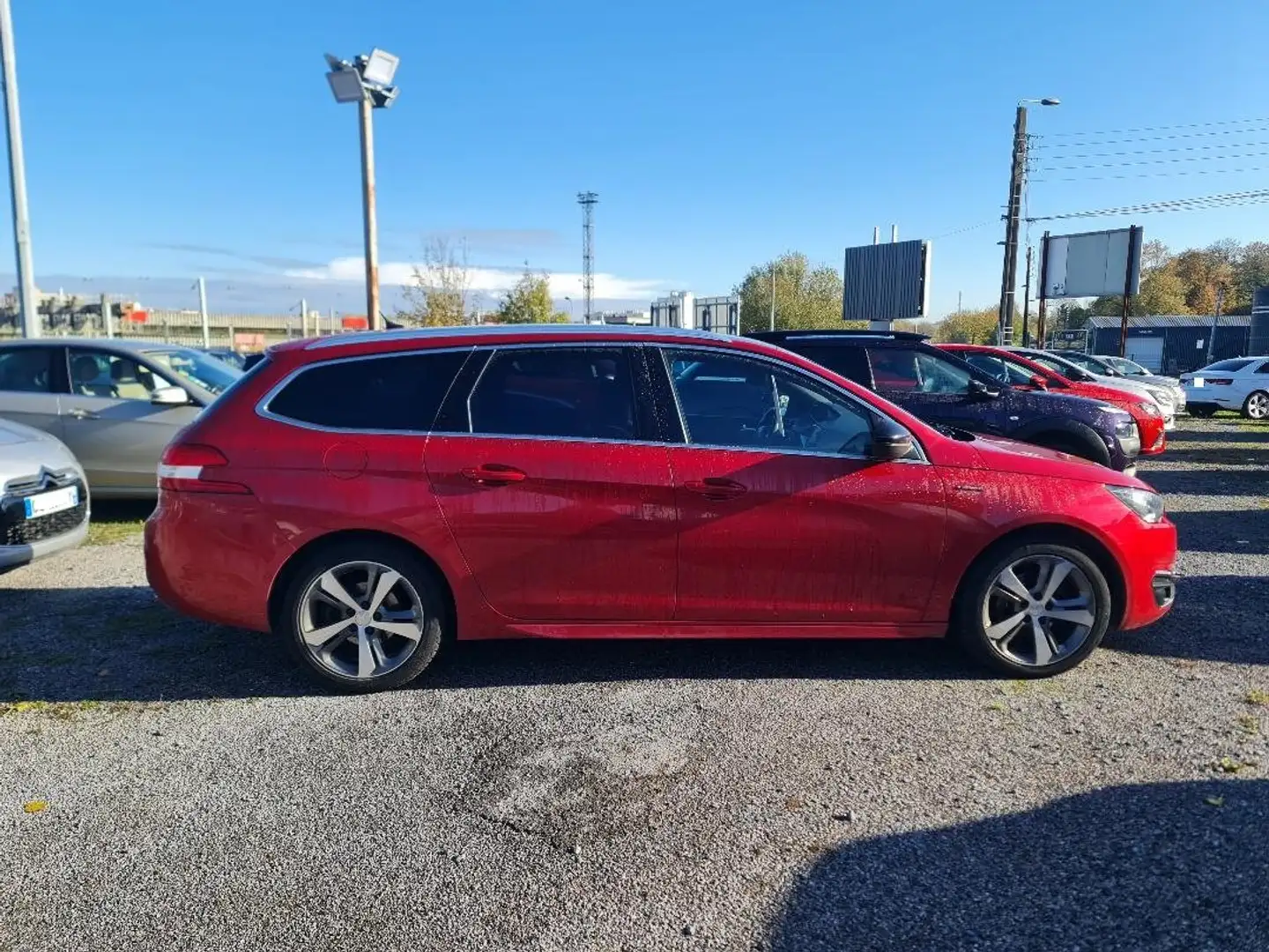 Peugeot 308 SW 1.6 BlueHDi 120ch S Rosso - 1