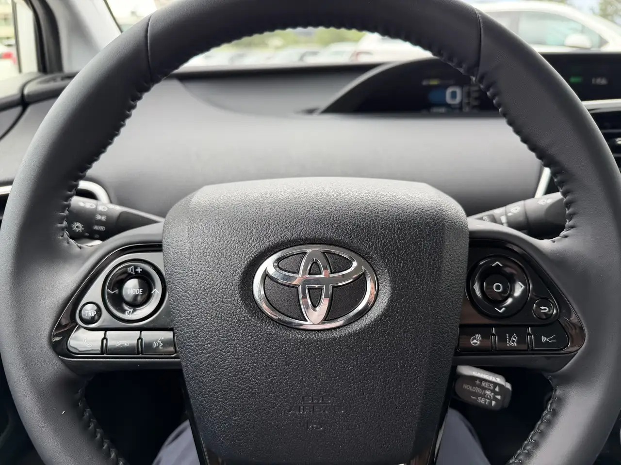 Toyota Prius Prime снимка Toyota Prius Prime