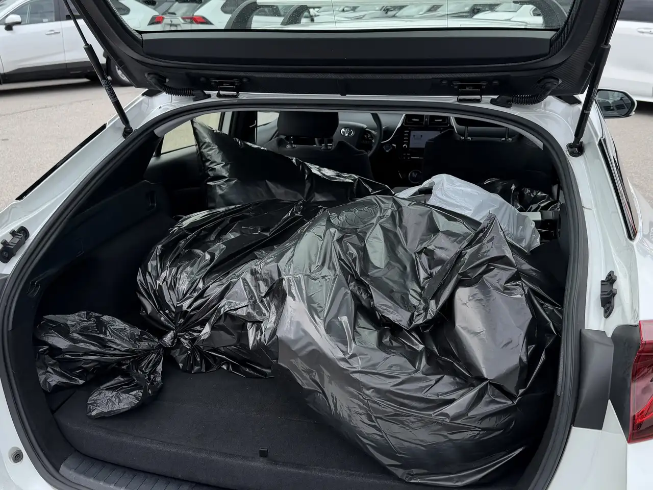 Toyota Prius Prime снимка Toyota Prius Prime