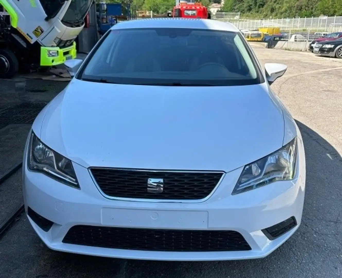 SEAT Leon 1.6TDI CR S&S Reference 105 Fehér - 1