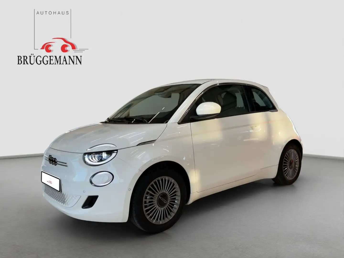 Fiat 500e + Komfort Paket, Style Paket Weiß - 1