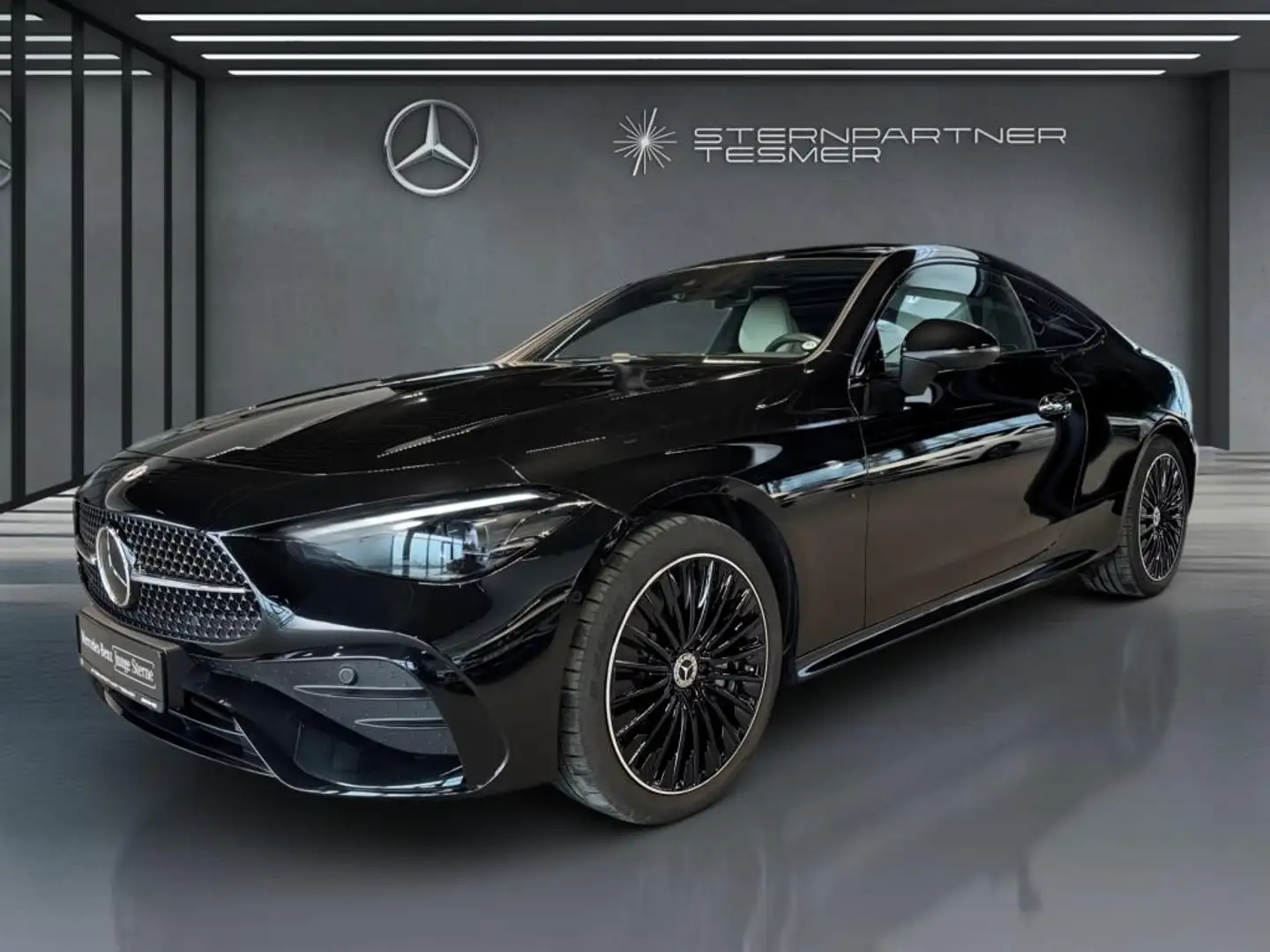 Mercedes-Benz CLE 300 e 4M  AMG,NIGHT,DiG.L,DISTR,AMBIE,MEM,PANO Schwarz - 1