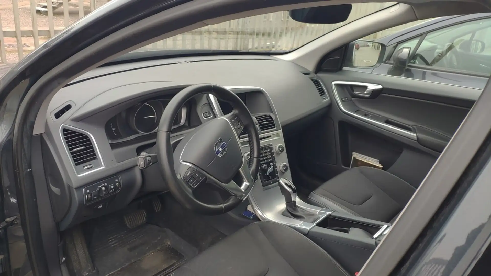 Volvo XC60 D3 Geartronic Business Plus - 2