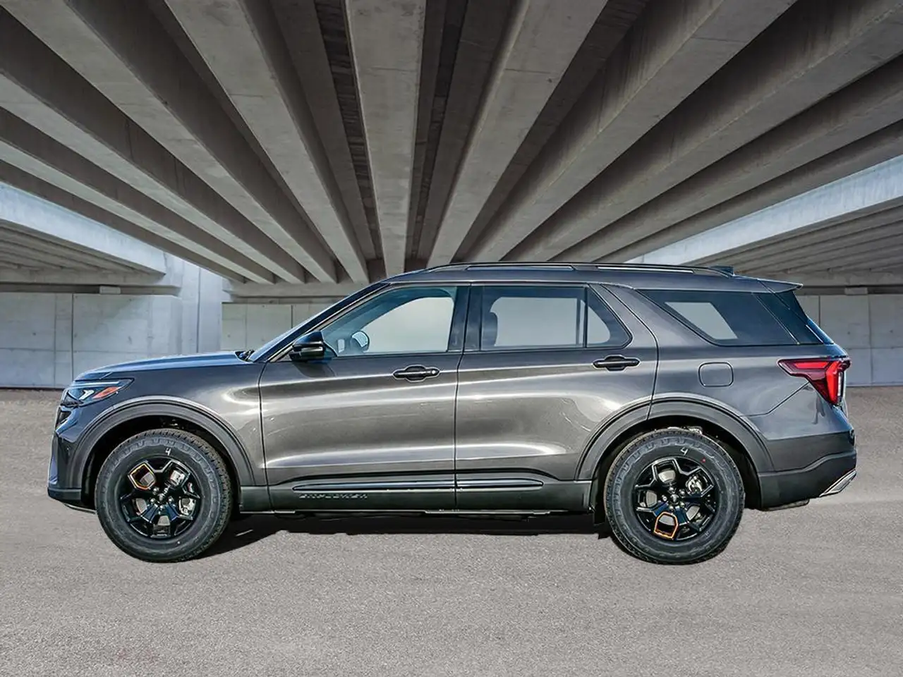 Ford Explorer снимка Ford Explorer
