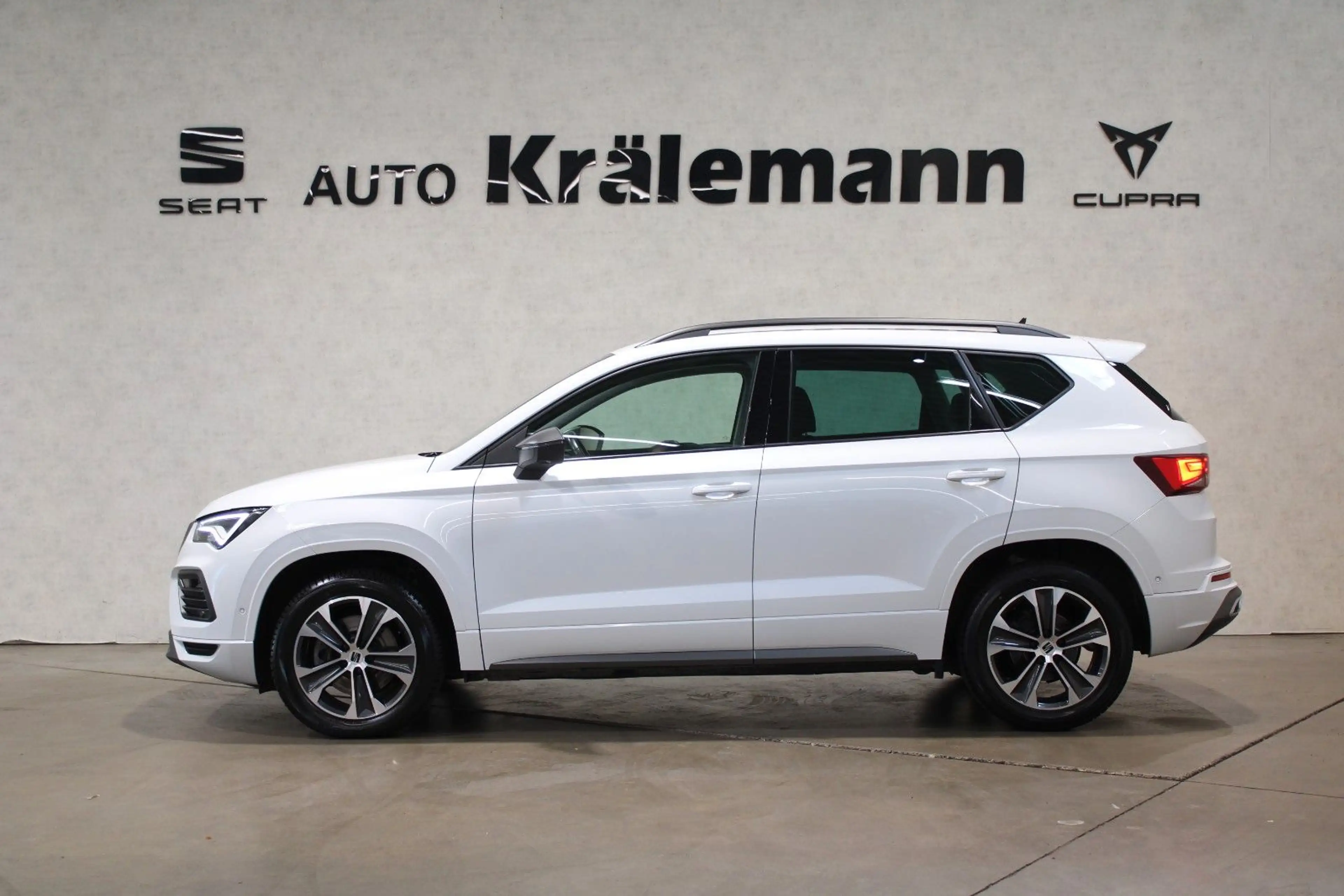 SEAT Ateca FR 2.0 TDI DSG*AHK*LED*Kamera*FullLink*Nav — photo 4