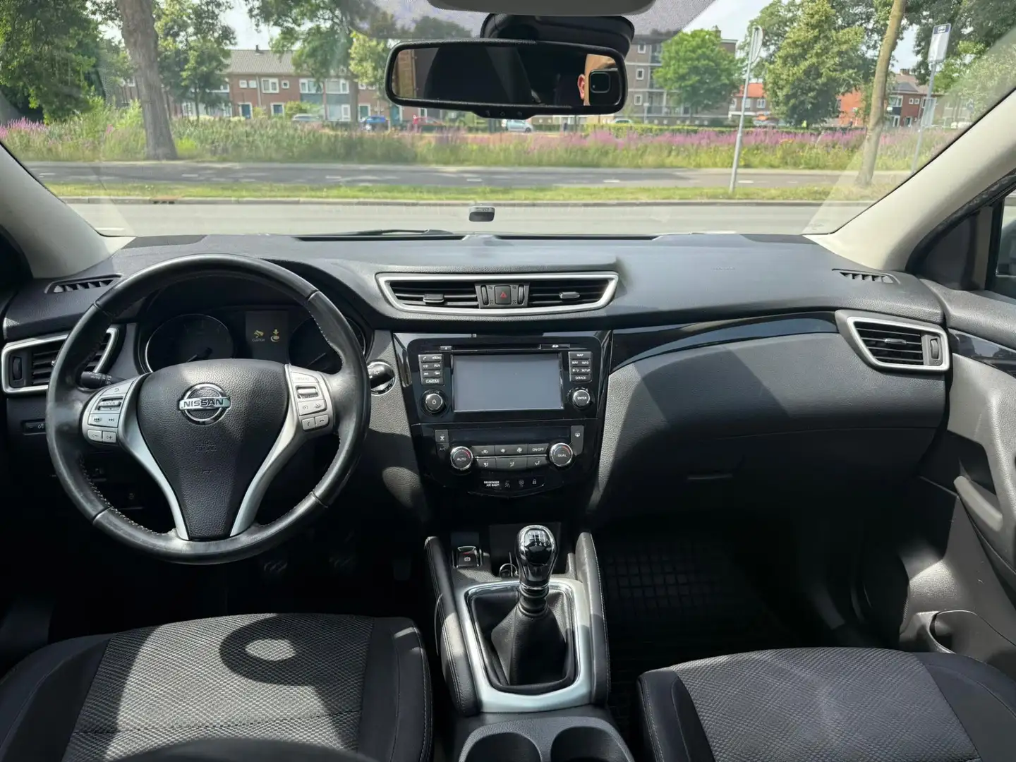 Nissan Qashqai 1.2 Tekna PANO|STOEL VER.|LMV|360 CAMERA|KEYLESS Gris - 2