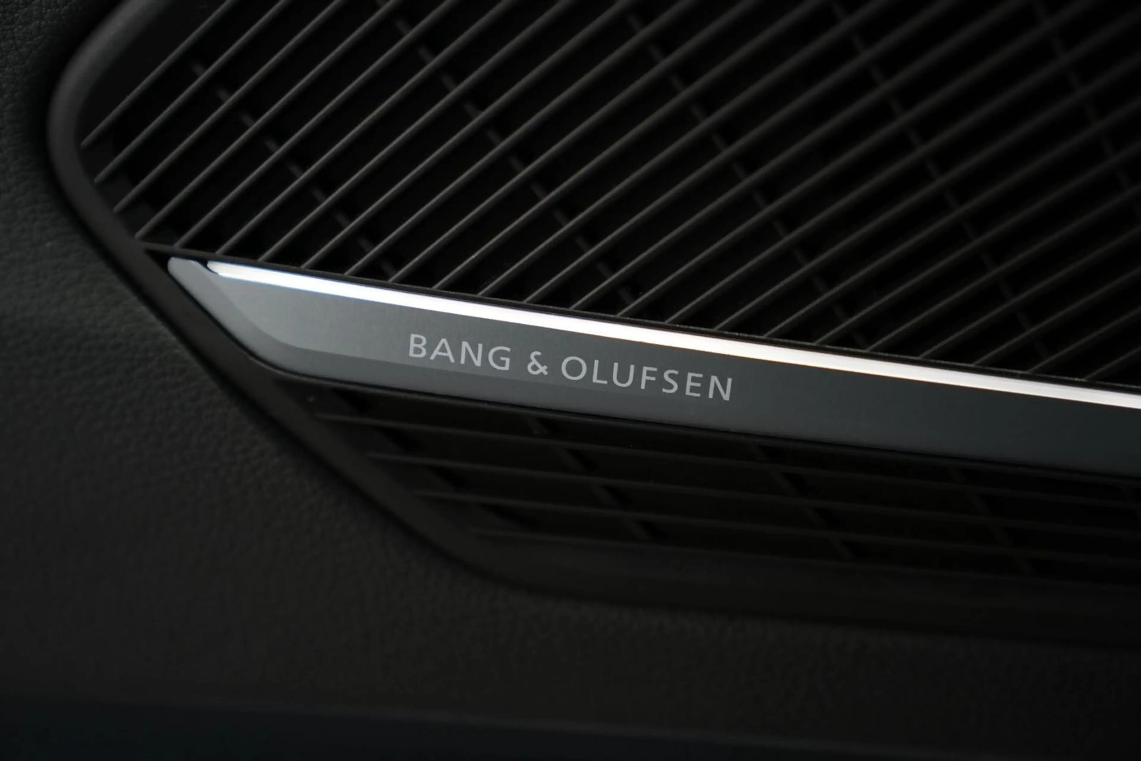 Audi A4 allroad quattro *AUT*NAV*AHK*PANO*HEAD-UP*B&O* — photo 40